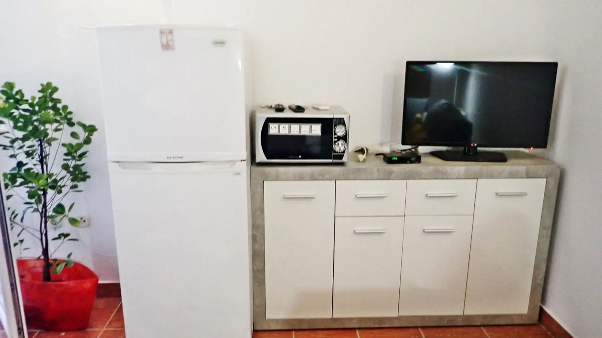 Apartment Blue Ivy Near The Beach Jasenice